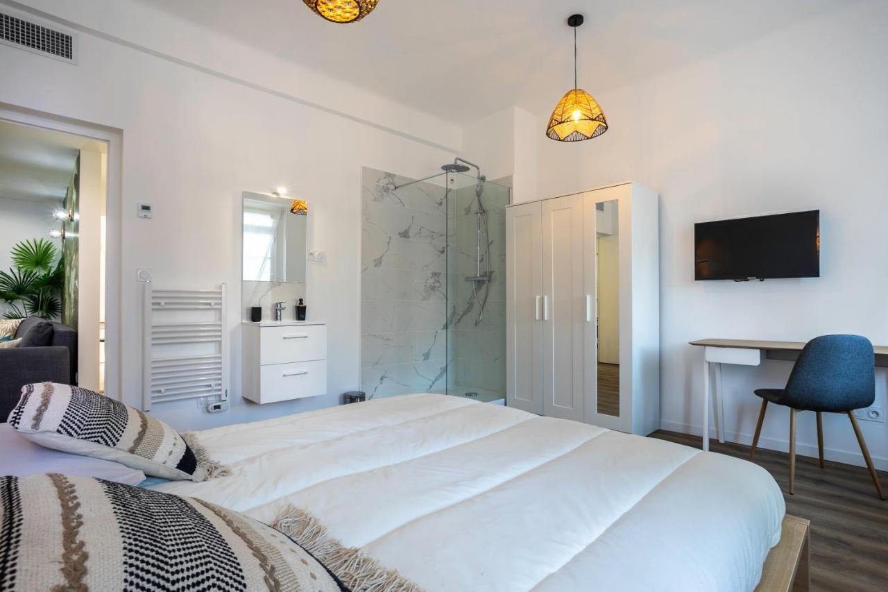Grand Centre De Apartment